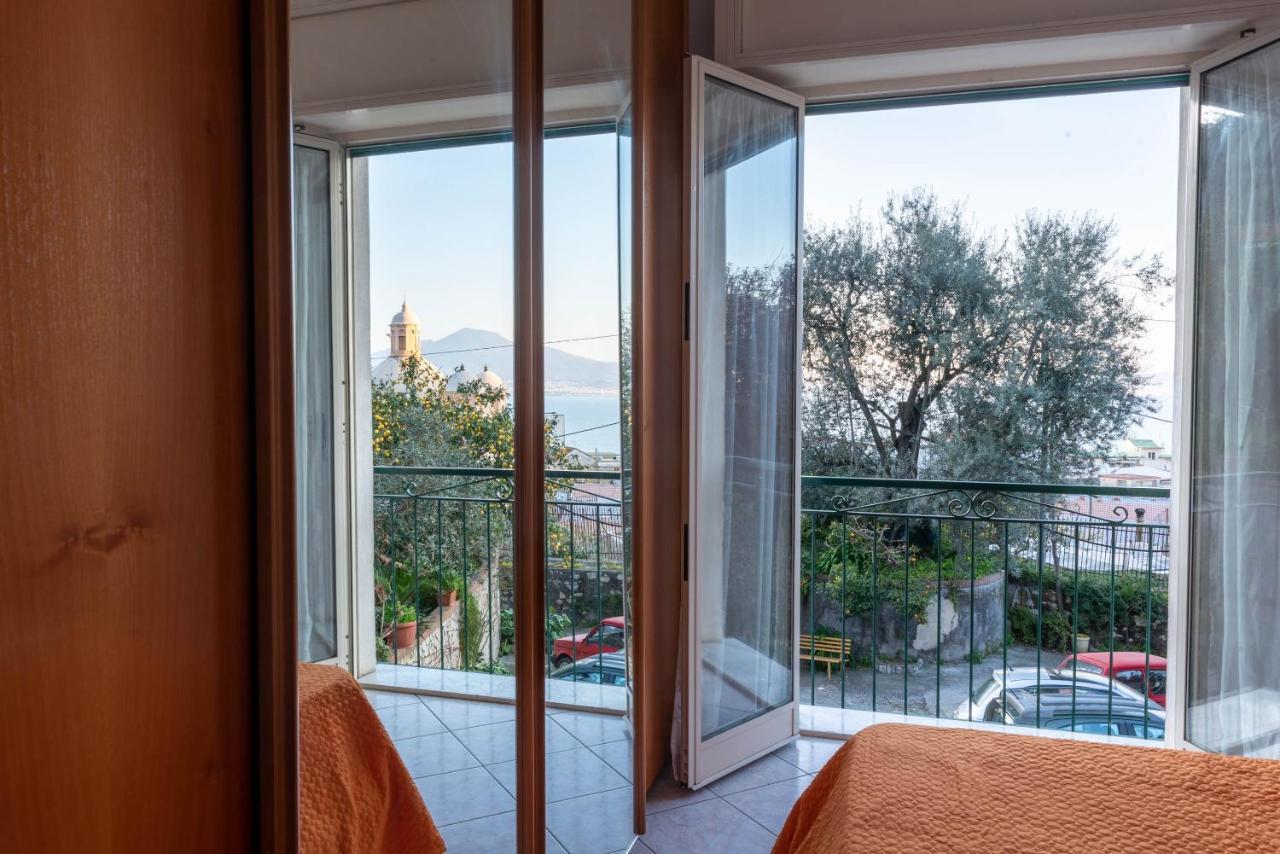 La Terrazza Apartamento Vico Equense Exterior foto